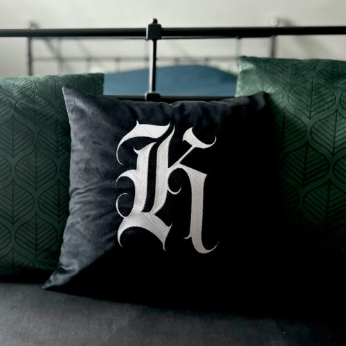 Coussin Personnalisé avec l'initiale pour Kell'Ink